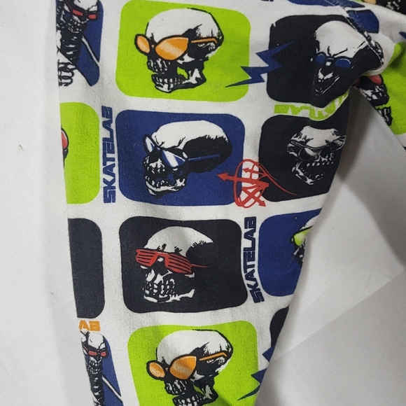 Kids Skulls Graphic Zip Hoodie in White,Pockets Sz M - Picture 4 of 13